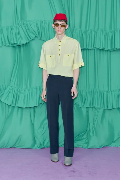 Look 74